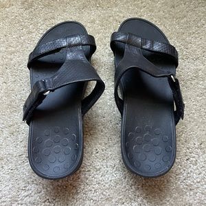 Vionic sandals